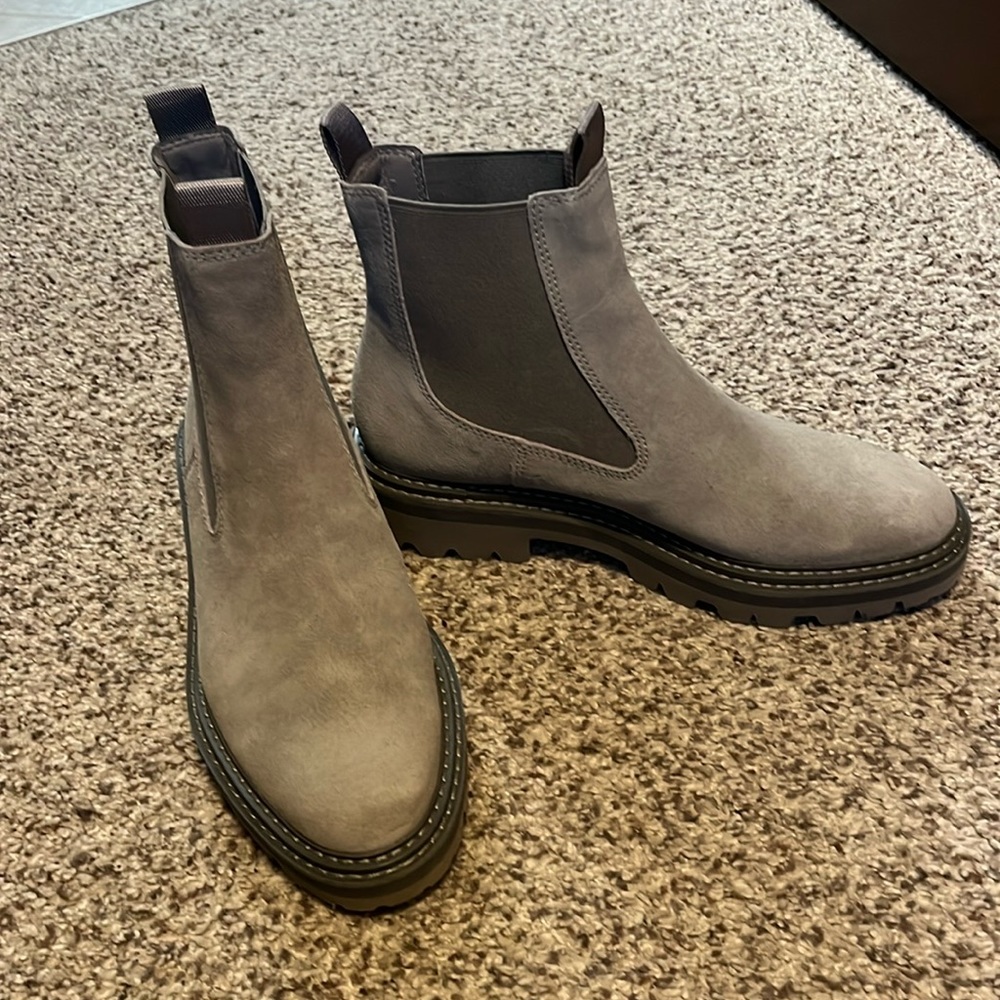 Dolce Vita boots in perfect condition